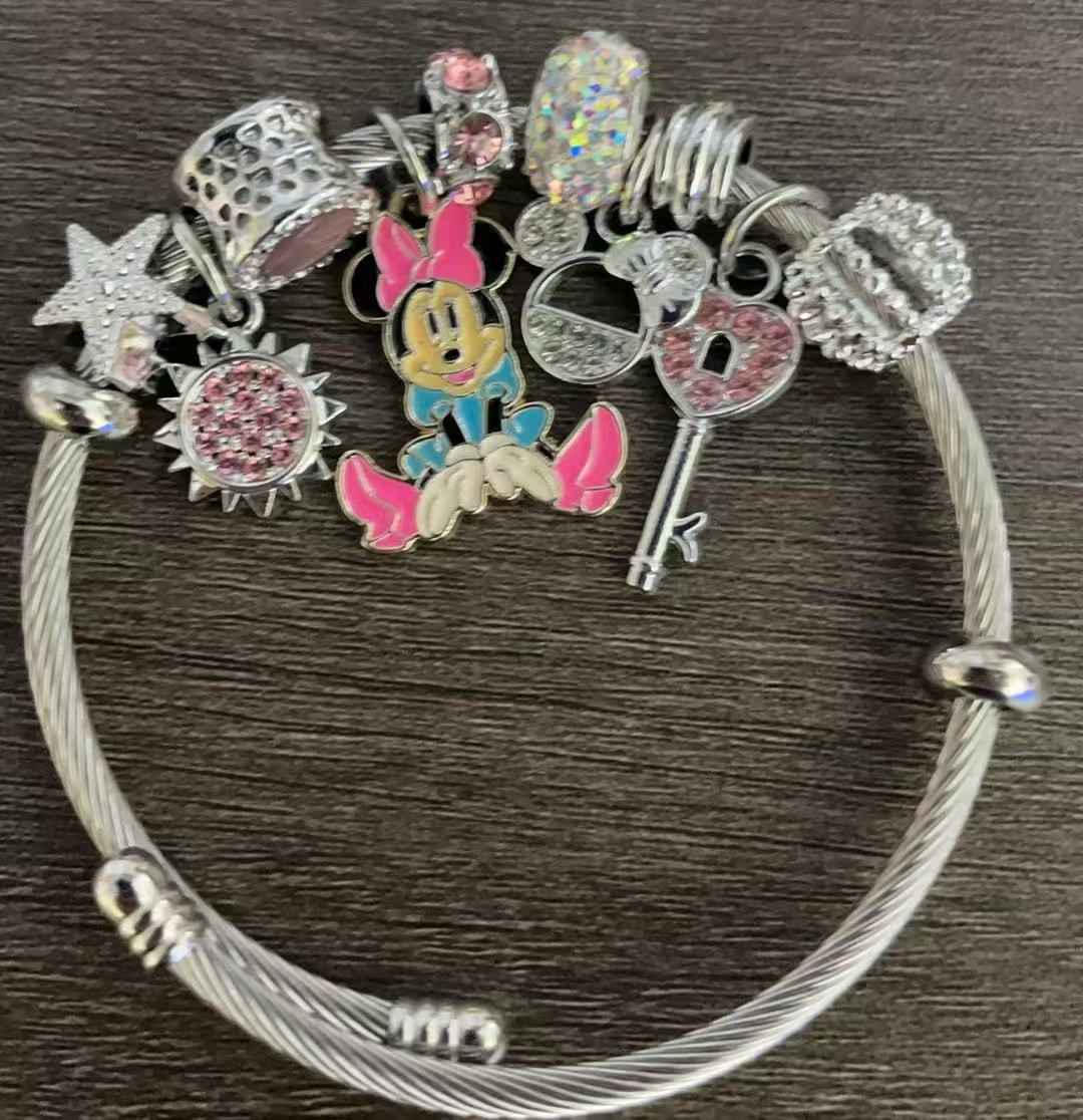 Disney Mickey & Minnie Charm Bracelet – Cute Crystal Beaded Bangle with Colorful Character Dangle Charms, Gold & Silver Tone, 5 Unique Styles