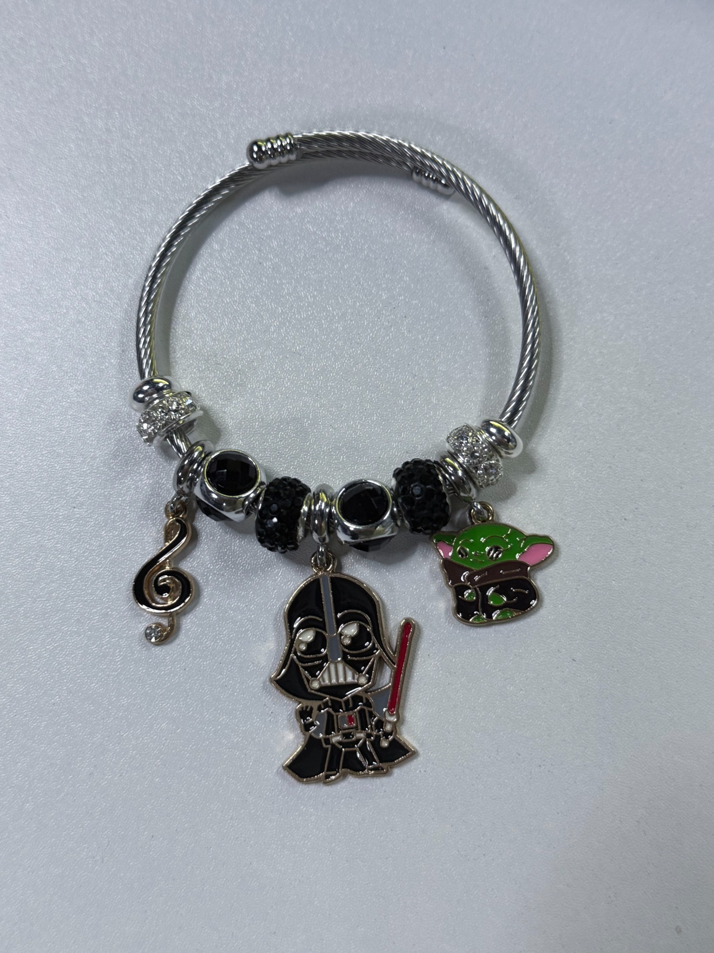 Star Wars Darth Vader & Grogu Charm Bangle Bracelet – Black Crystal Beaded Silver-Tone Bracelet with Character & Music Note Dangle Charms